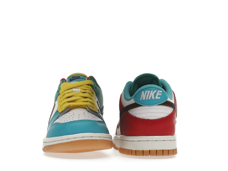 Dunk Low SE 'Free.99 - White'