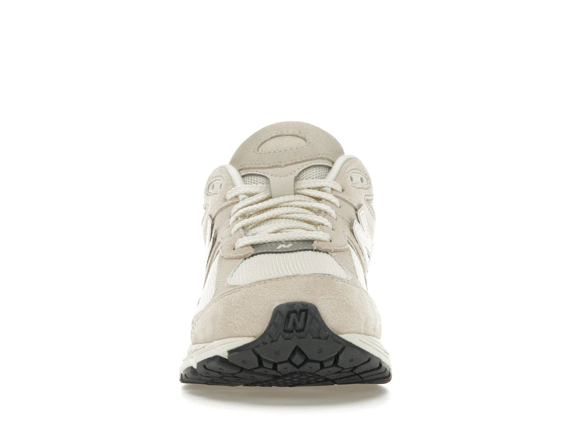 780859 New Balance 2002R Off White