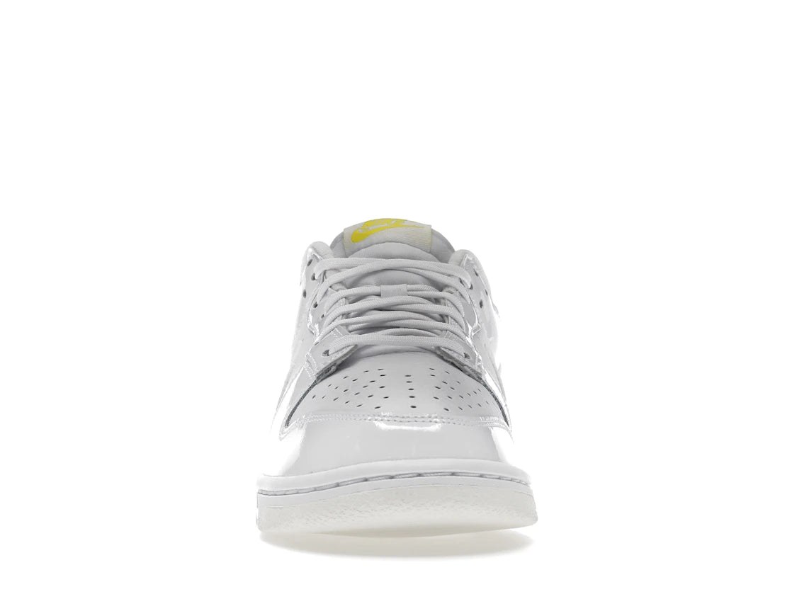 322868 Wmns Dunk Low 'Valentine's Day - Yellow Heart'
