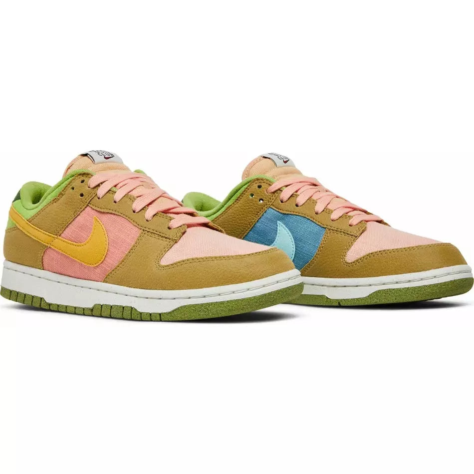 482397 Dunk Low 'Sun Club - Arctic Orange Sanded Gold'