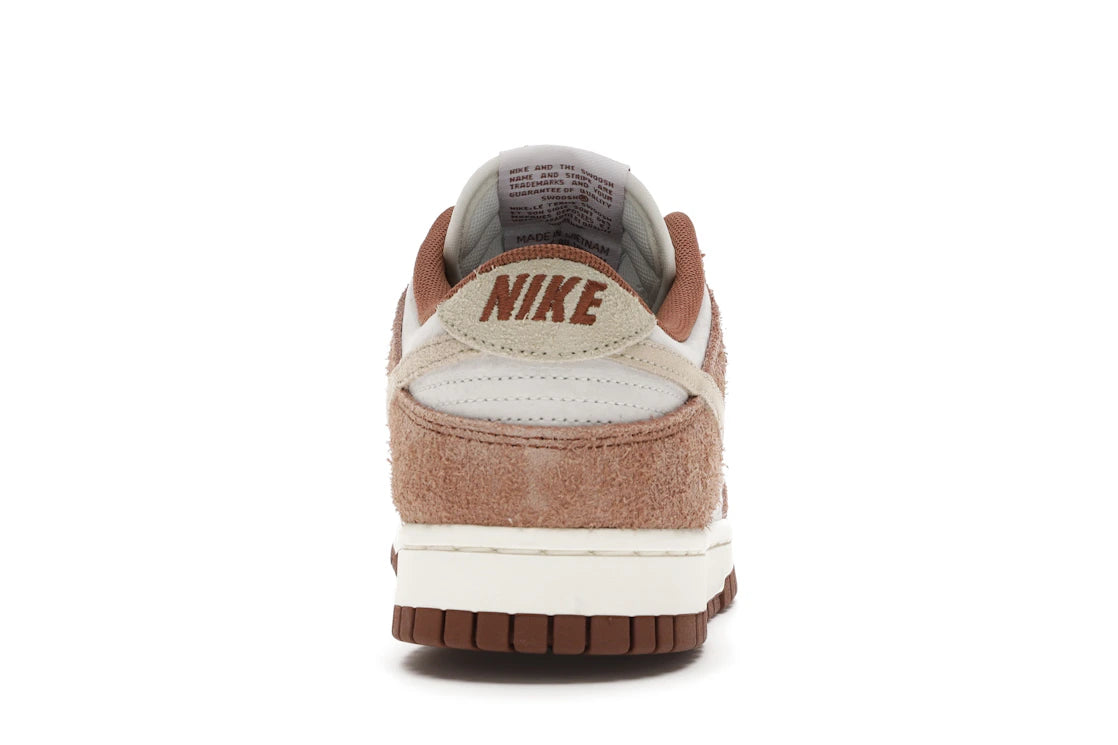 786072 Nike Dunk Low Medium Curry