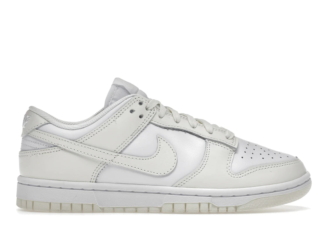 588944 Wmns Dunk Low 'White Sail'