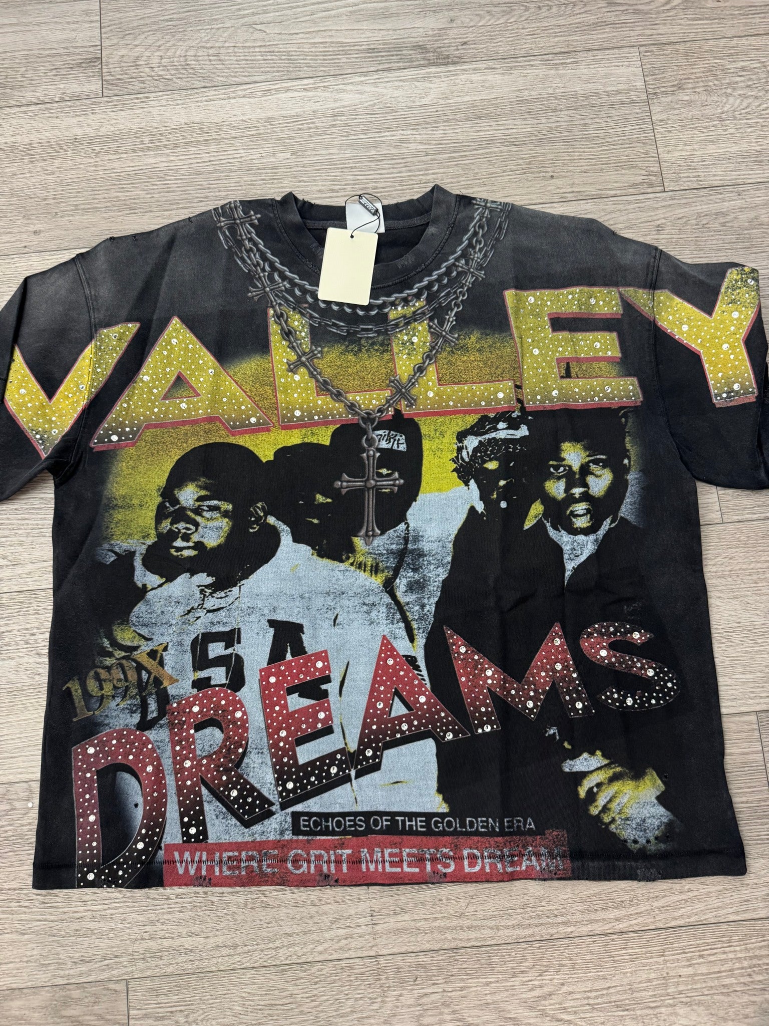 624681 VALE FOREVER BLACK CHAMBER  BLING TEE