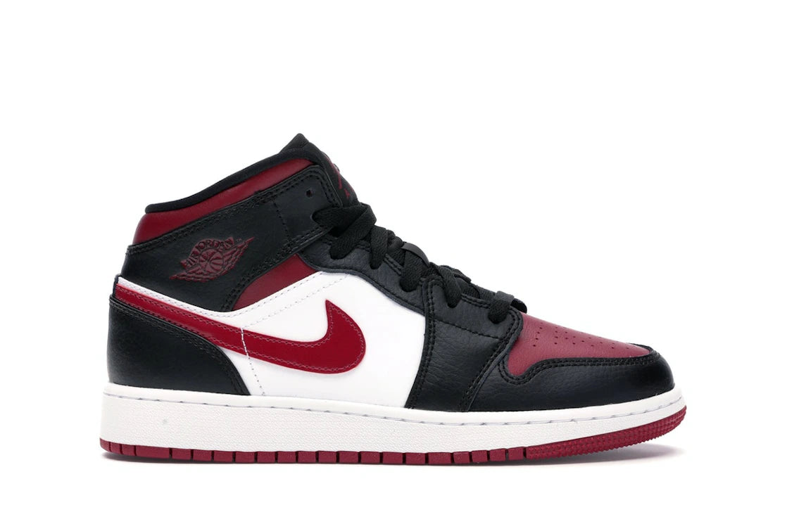 SP13432 Jordan 1 Mid Bred Toe (GS)