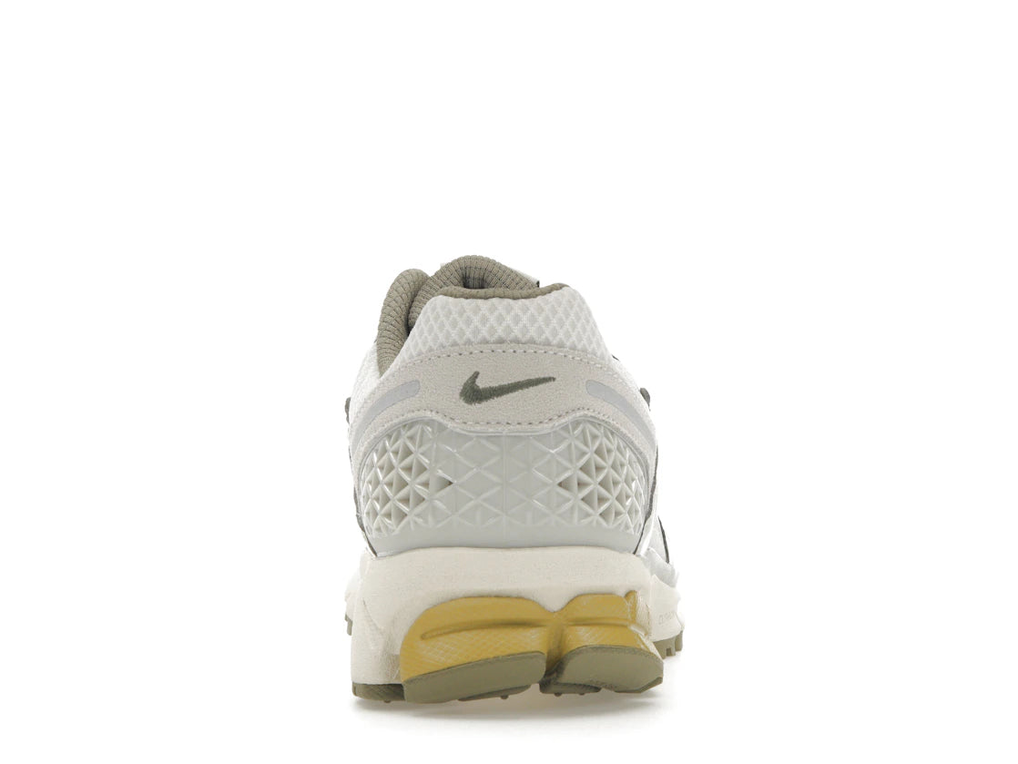587729 Nike Zoom Vomero 5 SP Light Bone Neutral Olive
