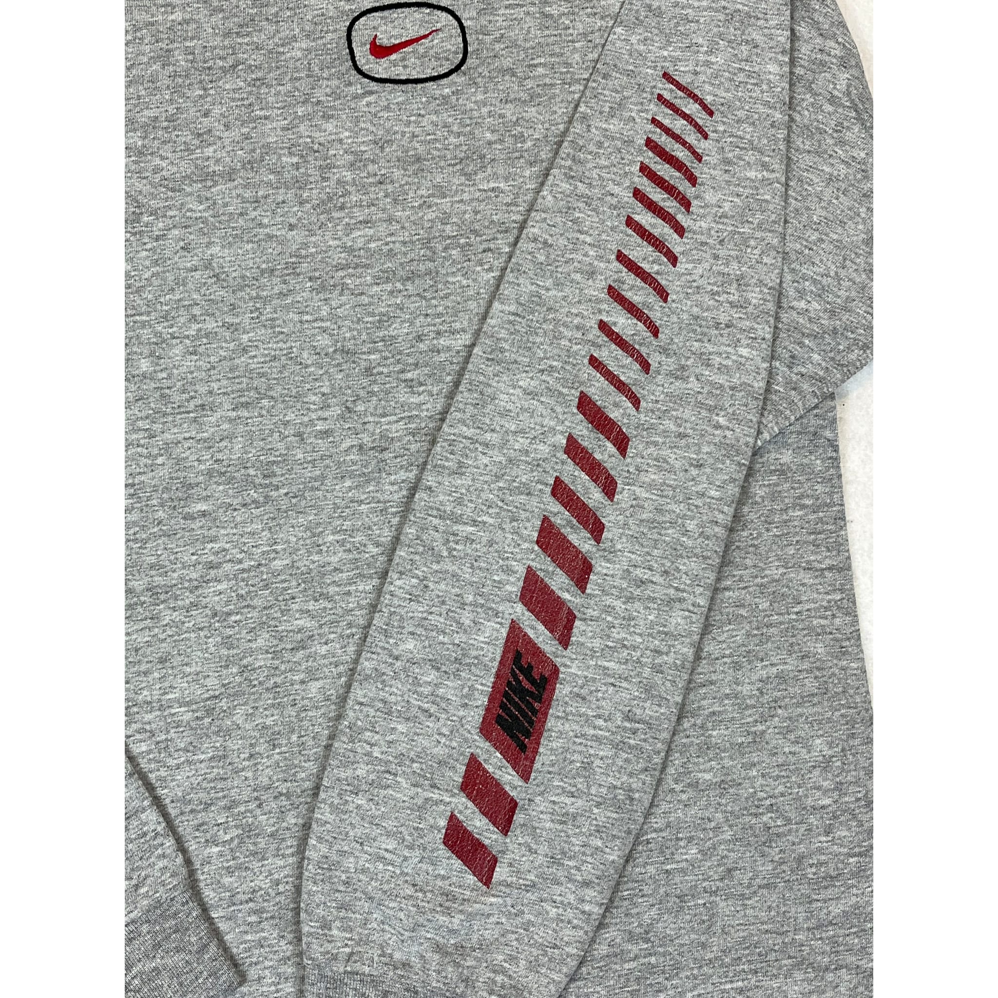 268222 (00s) Nike Swoosh Embroidered Gray Long Sleeve