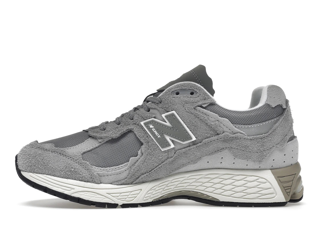 786070 New Balance 2002R Protection Pack Grey
