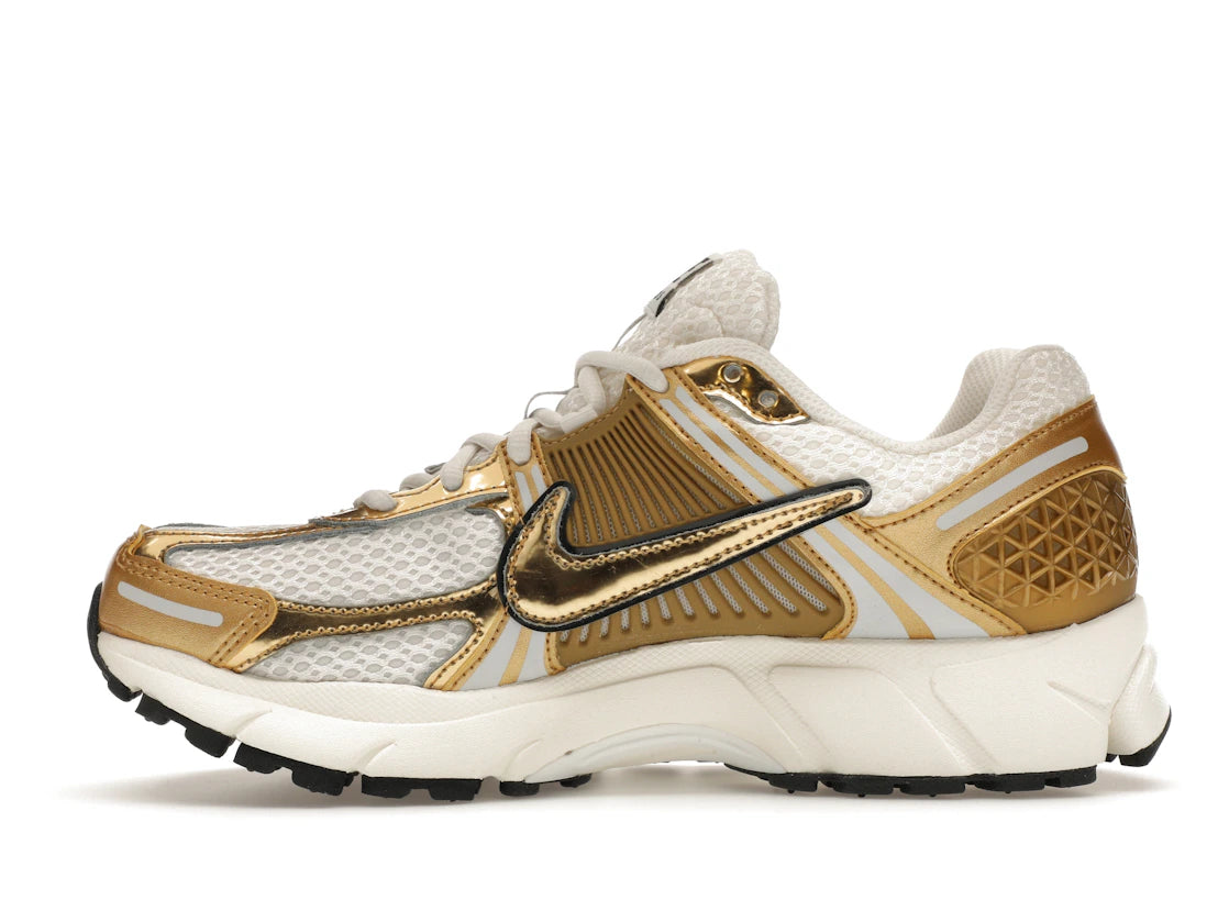 758792 Nike Zoom Vomero 5 Metallic Gold (Women's)
