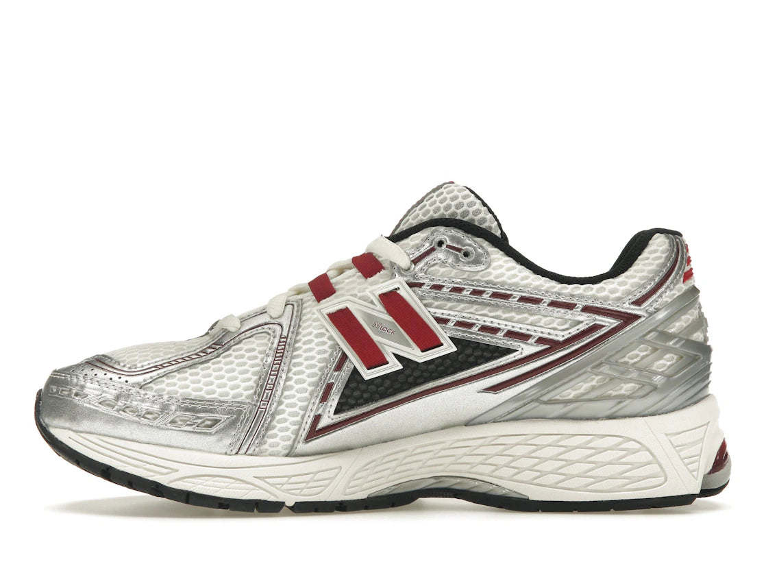 786071 New Balance 1906R Silver Classic Crimson