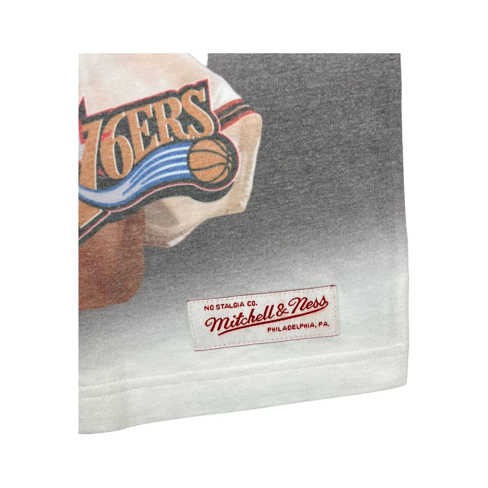 272927 (modern) Allen Iverson Mitchell & Ness 76ers Big Print Tank Top