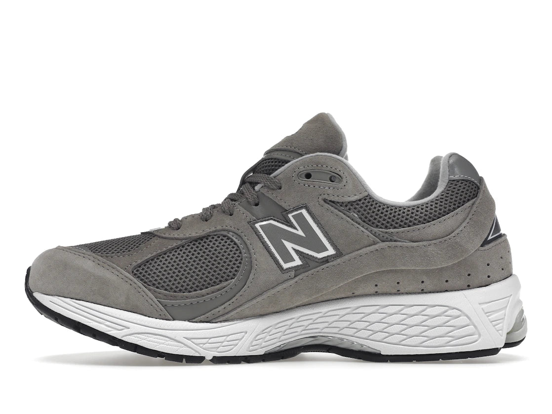823555 New Balance 2002R Grey White