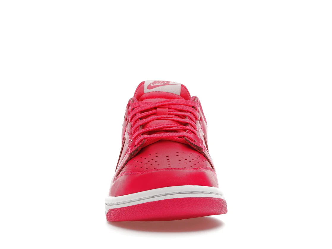 283126 Wmns Dunk Low 'Hyper Pink'