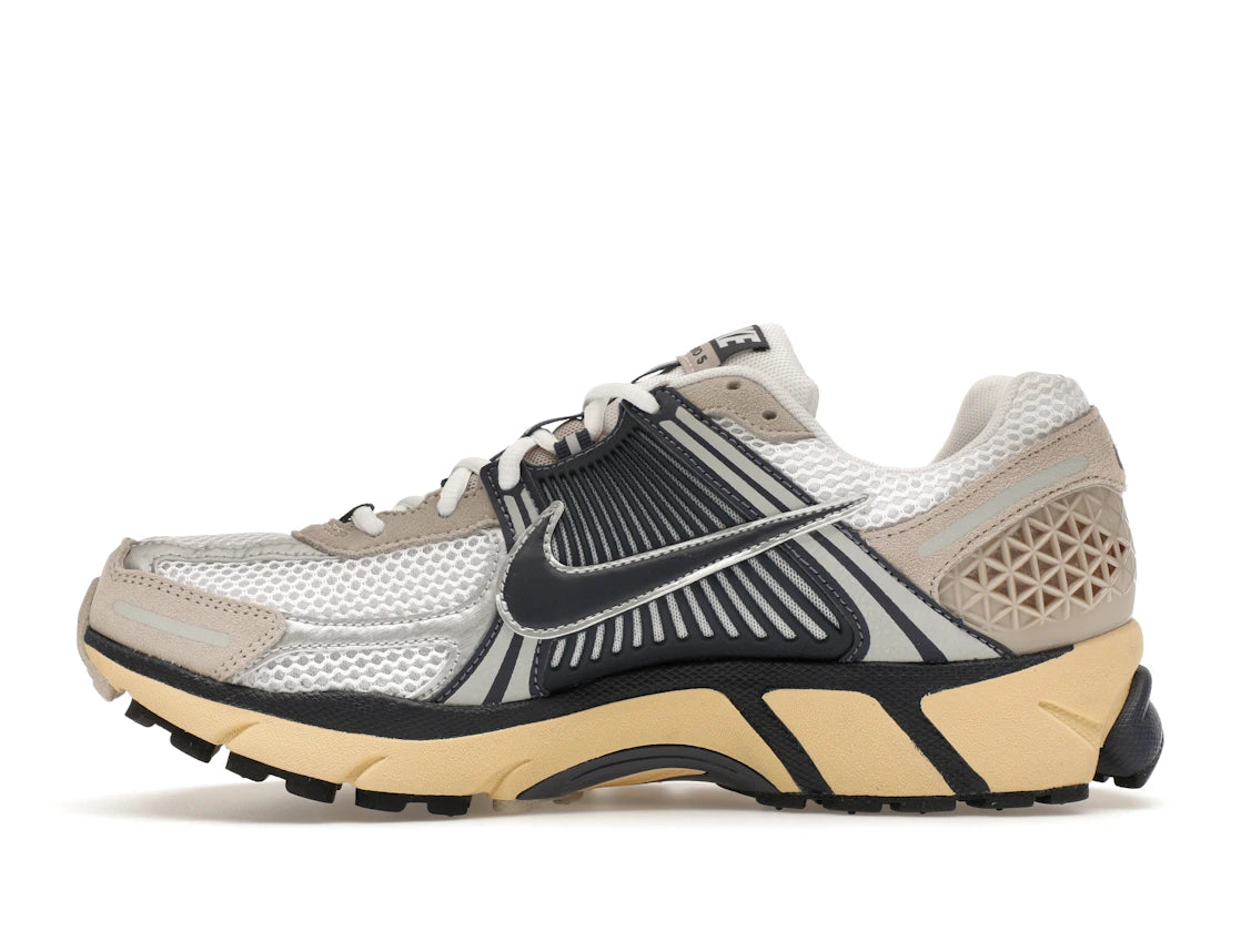 259625 Nike Zoom Vomero 5 Thunder Blue Cream