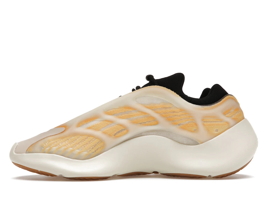 522698 Yeezy 700 V3 'Mono Safflower'