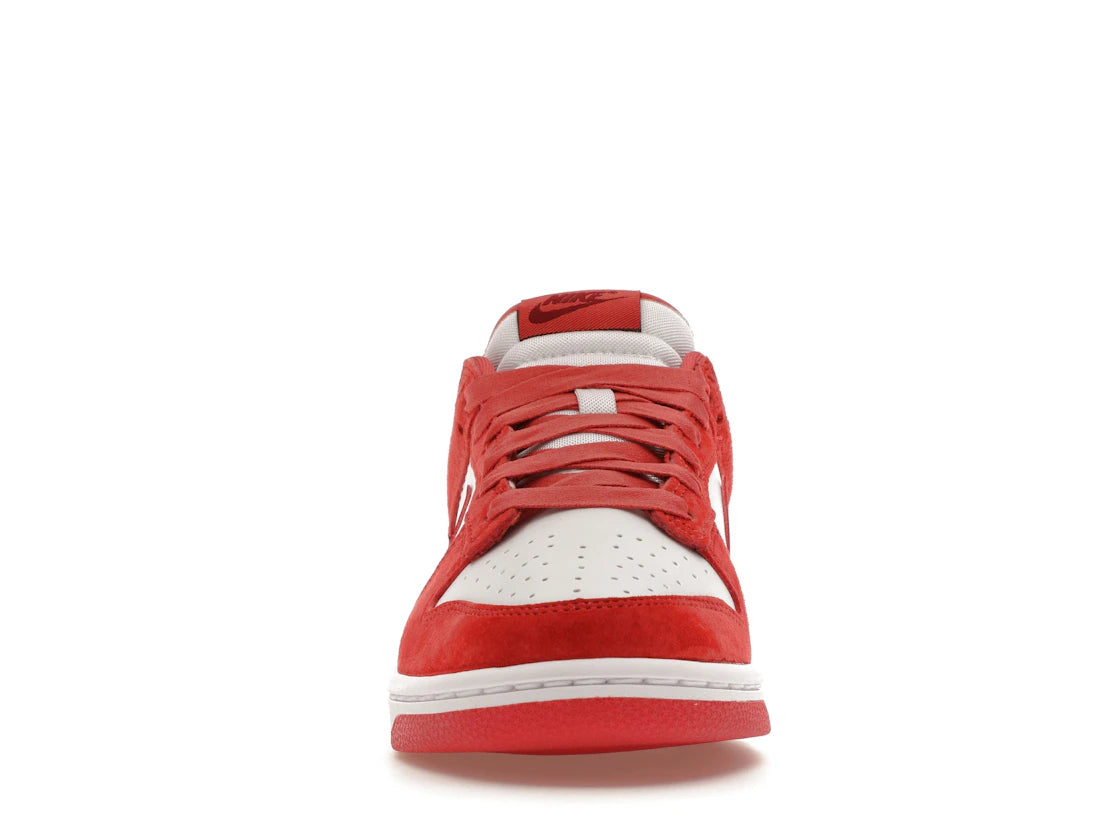 784604 Nike Dunk Low Valentine's Day (2024) (Women's)