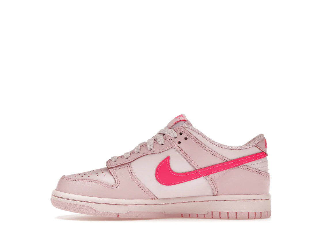 330393 Nike Dunk Low Triple Pink (GS)