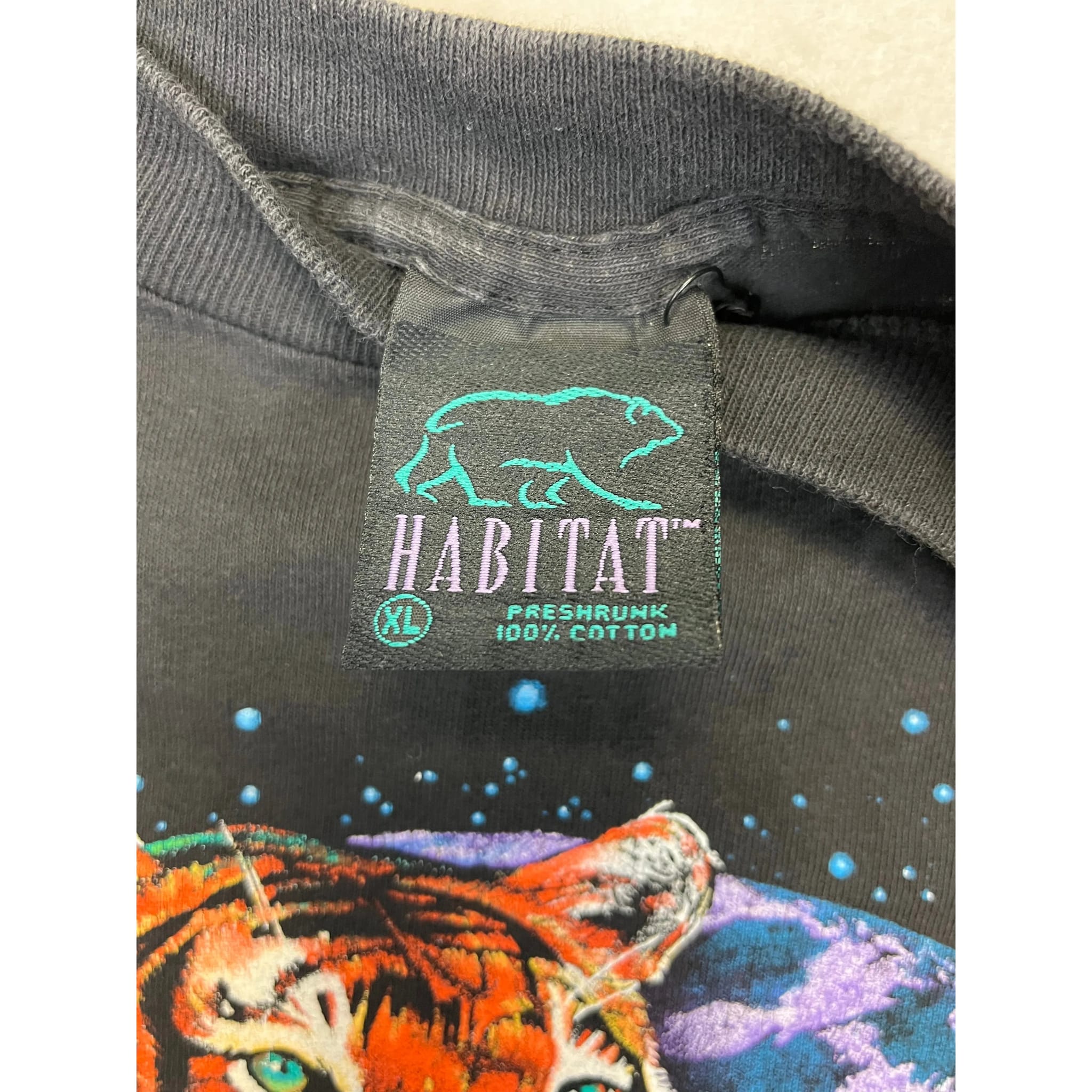 271372 (90s) Tiger Wildlife Waterfall T-Shirt