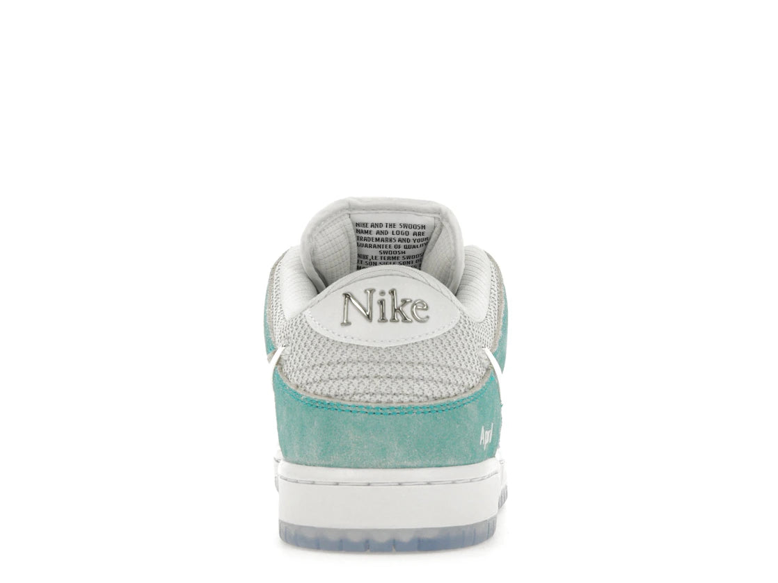 713632 Nike SB Dunk Low April Skateboards