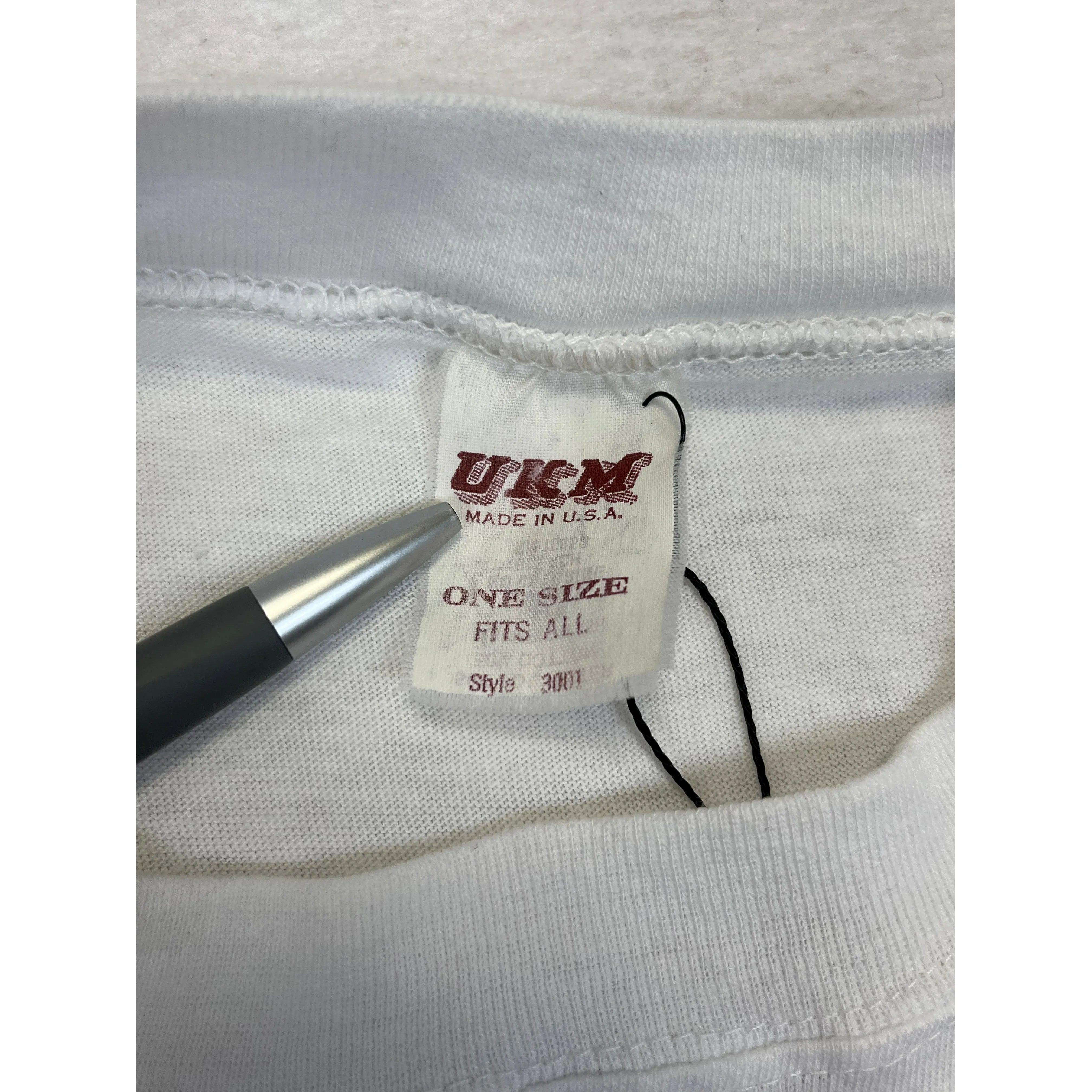 338033 (1989) New York Yankees MLB Stripes T-Shirt