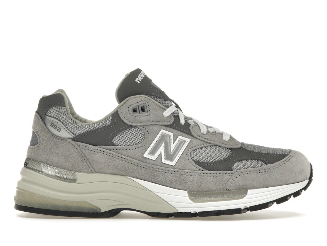 712134 New Balance 992 Grey