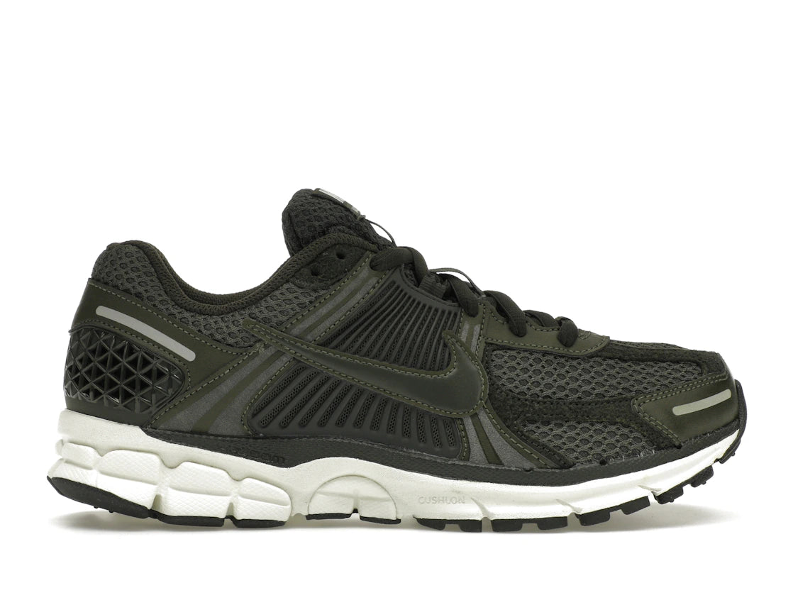 260166 Nike Zoom Vomero 5 Sequoia (Women's)