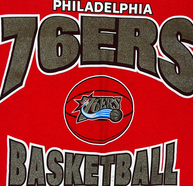 (00s) Philadelphia 76ers Basketball Iverson era T-Shirt