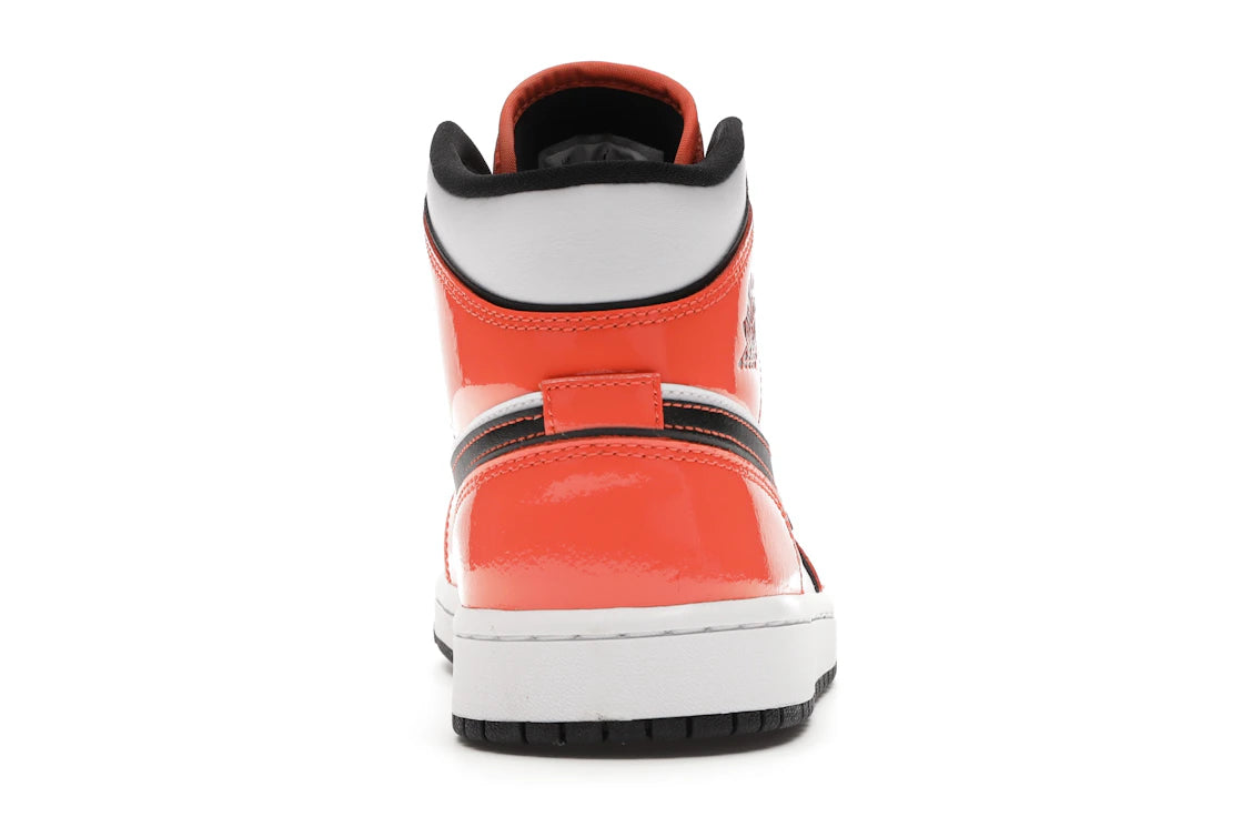 676219 Jordan 1 Mid SE Turf Orange