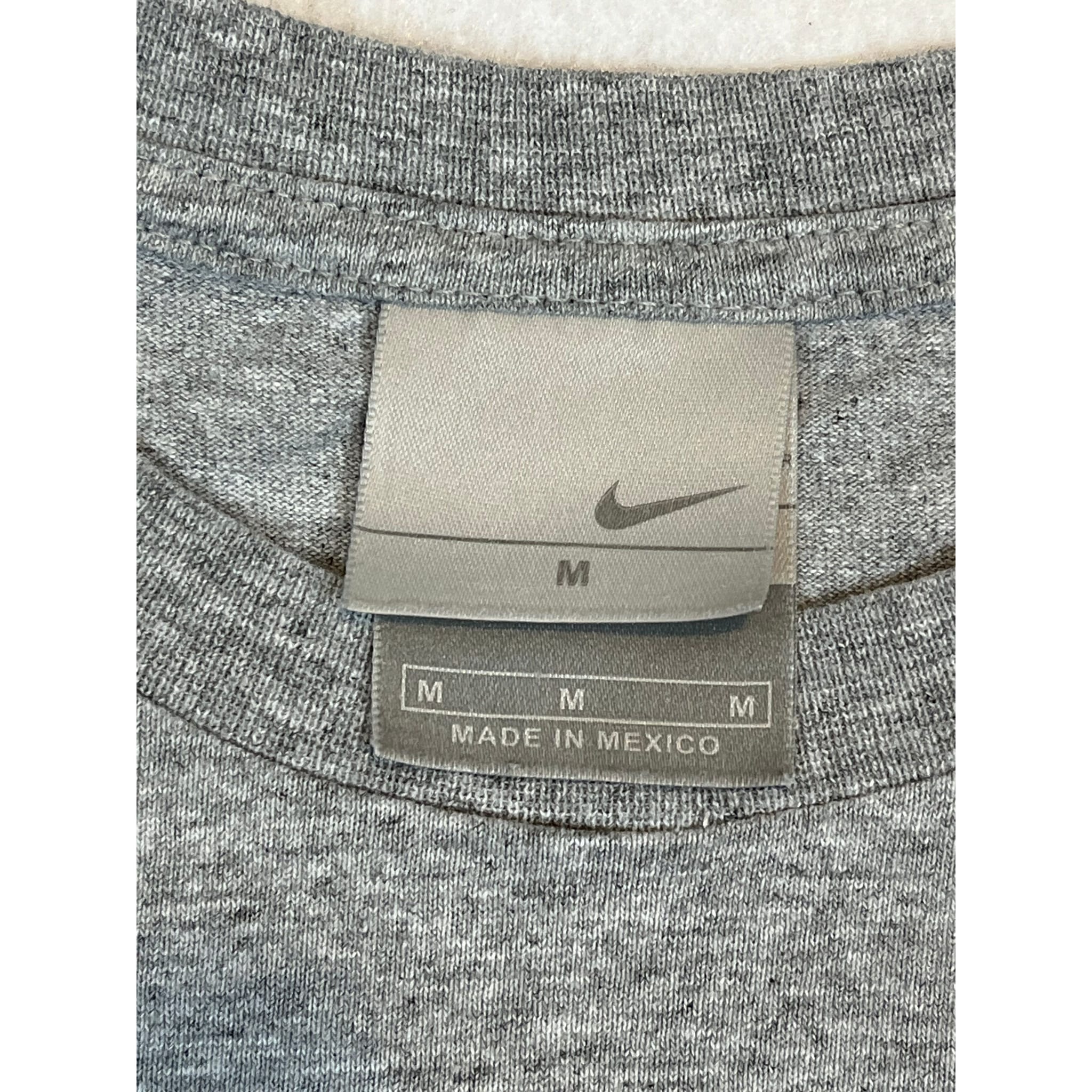 268222 (00s) Nike Swoosh Embroidered Gray Long Sleeve