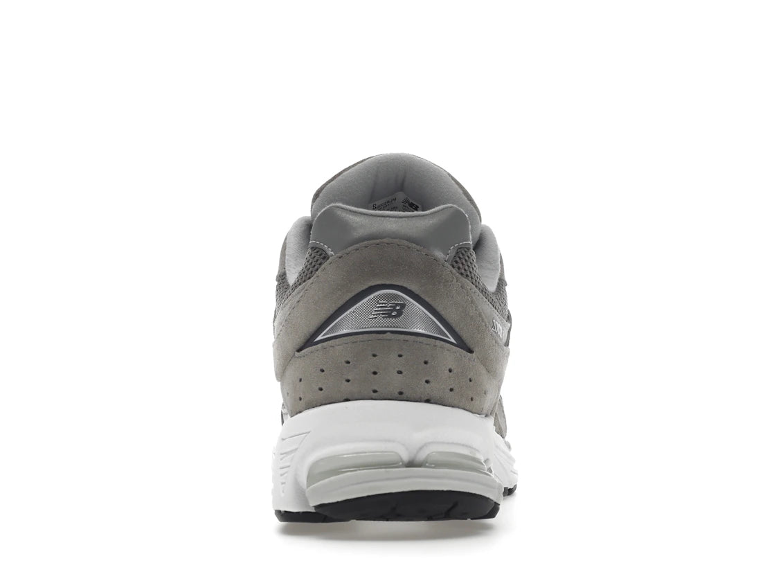 823555 New Balance 2002R Grey White