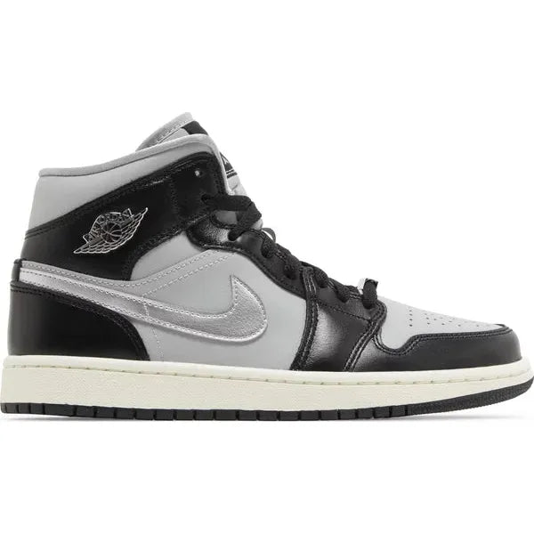 Wmns Air Jordan 1 Mid SE 'Black Chrome'