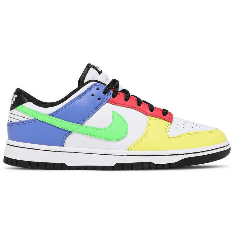 Nike Dunk Low Green Strike (W)