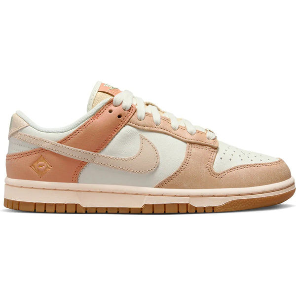 Nike Dunk Low SE Australia (Women's)